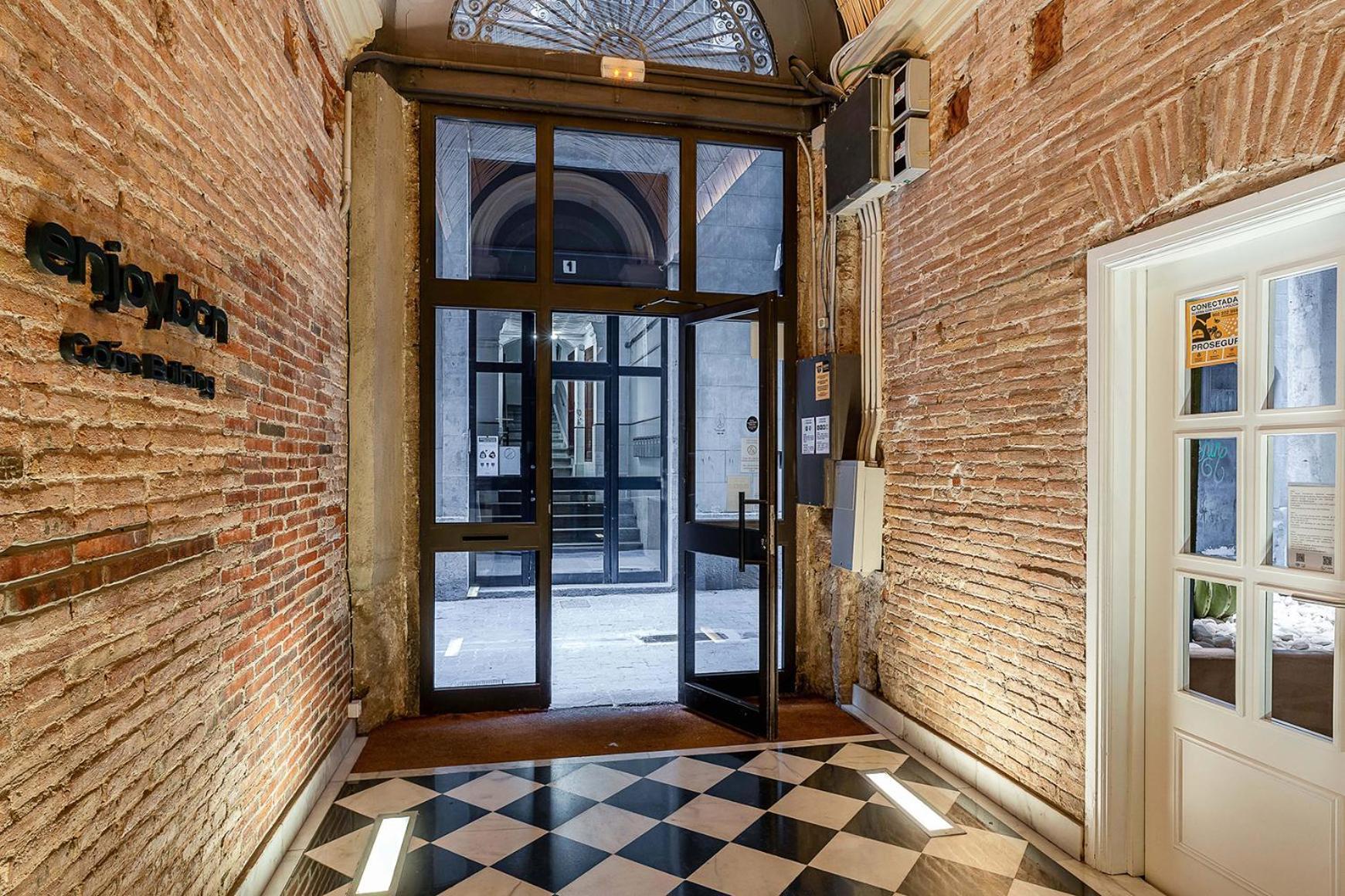 Enjoybcn Colon Apartments, Barcelona